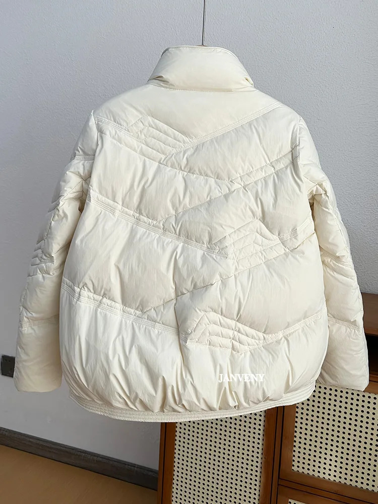 Winter Stand Collar Lightweight Puffer Coat Women Casual Loose Pocket Zipper 90 White Duck Down Cropped Jacket 251023
