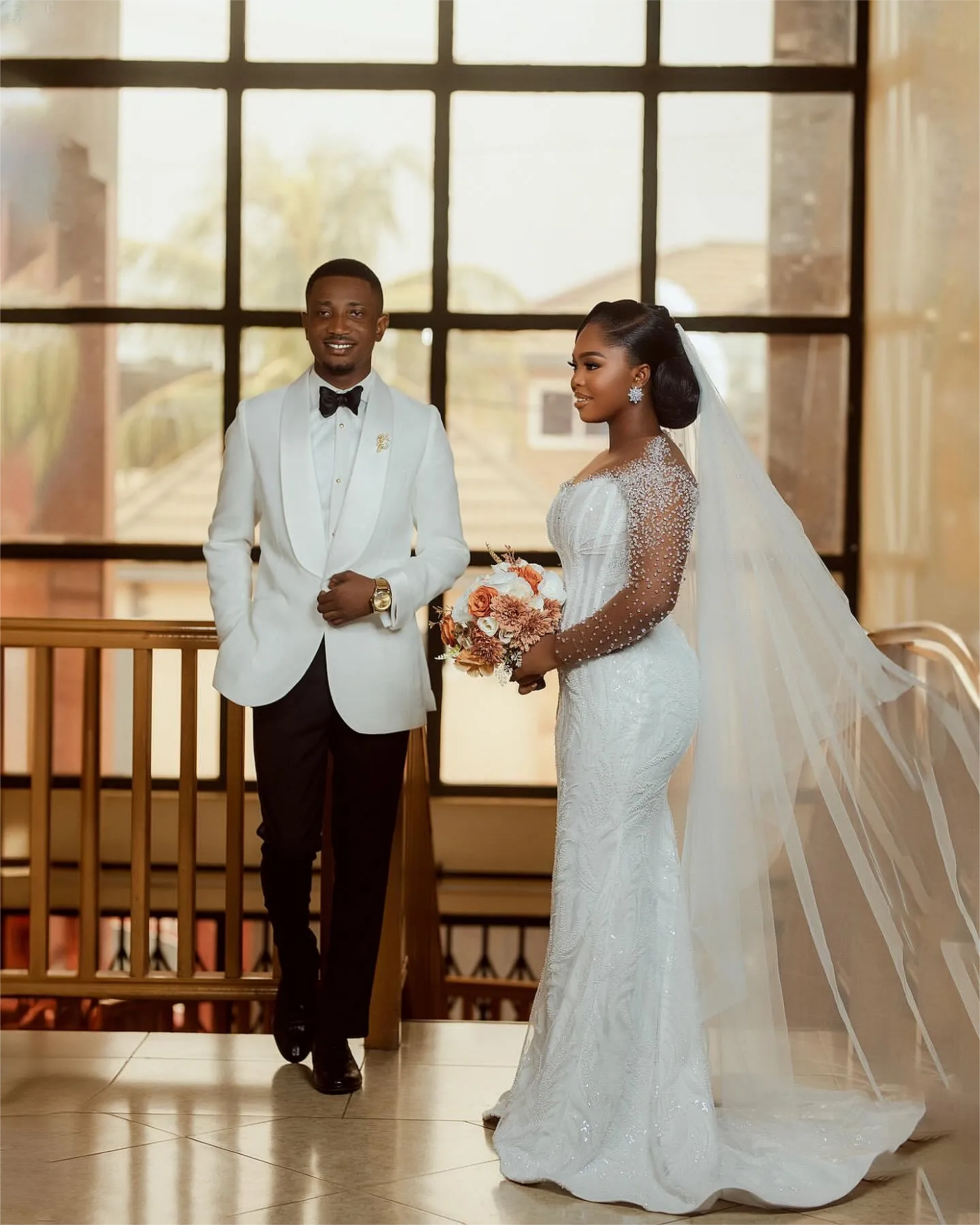 Ivory Mermaid Wedding Dresses Plus Size Lacefull Beaded Sheer Neck Bridal Gowns Dress Vestidos De Novia