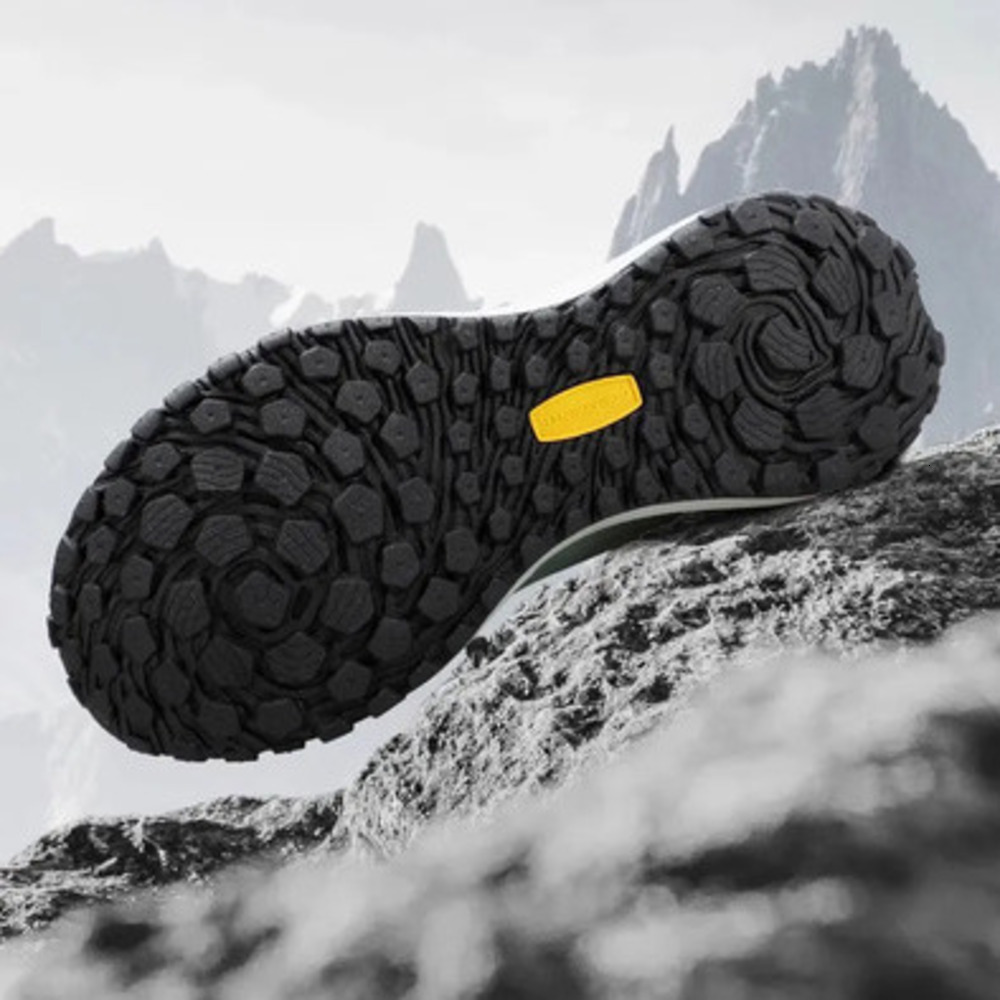 Men's and women's casual mountaineering couple's same style anti-skid hiking outdoor running shoes; cross-country.