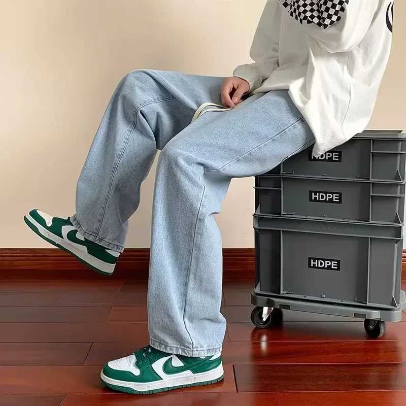 American Trendy Distressed Washed Jeans for Men Loose Fit Spring Vintage Style Split Design Slimming Pants J251030