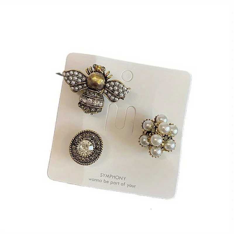 3 pcsset Palace Style Women Men Fashioni Crystal Bee Brooch Set Vintage Classic Lady Korean Style Insect Badges Y251029