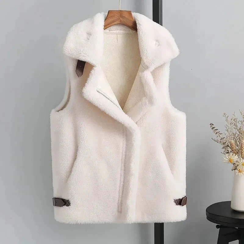 Womens Lambswool Fur One Vests Loose Waistcoat Warm Vest Outside Wear Fashion Autumn Winter 251029