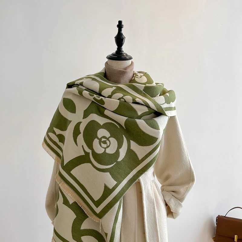 2025 New Fashion Brand Flowers Scarf for Women Warmer Winter Print Scarves ShAWls Female Thick Blanket WrAPs FoularDW251030