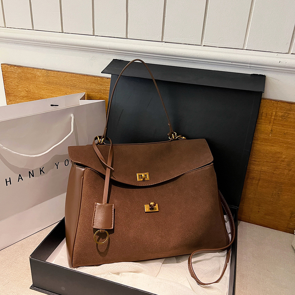 New retro women's suede leather bag, new commuting shoulder bag, crossbody bag, suede leather handbag, trendy luxury designer bag
