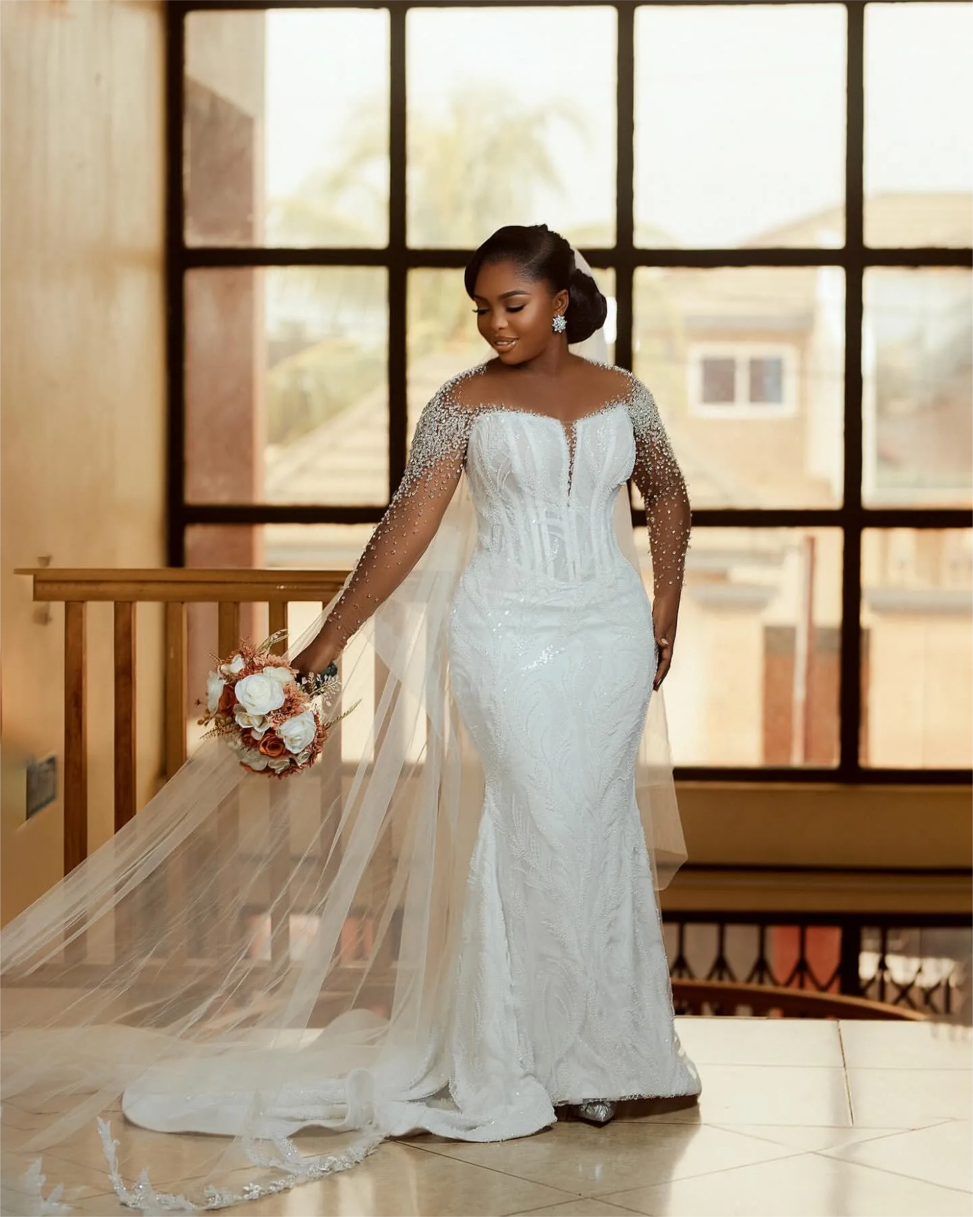 Ivory Mermaid Wedding Dresses Plus Size Lacefull Beaded Sheer Neck Bridal Gowns Dress Vestidos De Novia