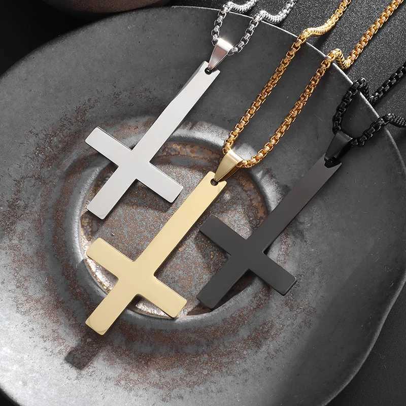 Male Black Plated St Peters Inverted Cross Pendant Necklace for Men Stainless Steel Choker Crux de Sanctus Petrus JewelryXJ251030