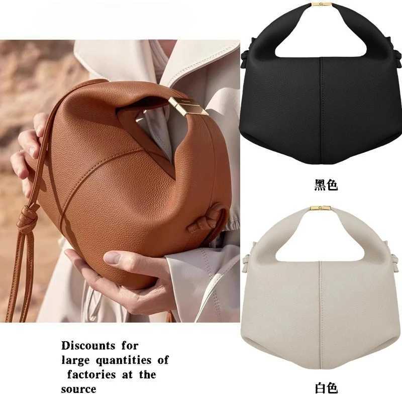 Designer bag Bento bag handheld crossbody bag French niche design lunch box wens bag dumplings Y251029