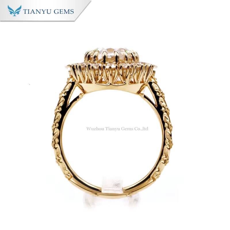 Tianyu Gems Custom Made 14k Yellow Gold 8X11mm 35ct Oval Hearts and Arrows Cut Moissanite D VVS1 with halo Engagement Rings