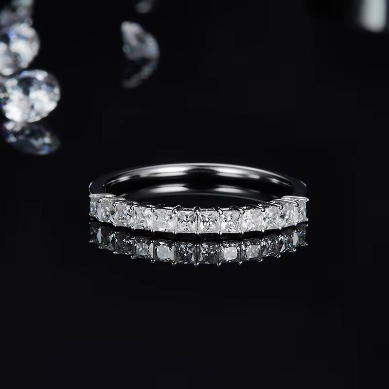 GRA Certificated 925 Sterling Silver Princess Cut 2mm D Color Vvs Moissanite Fashion Half Eternity Band Ring for Women