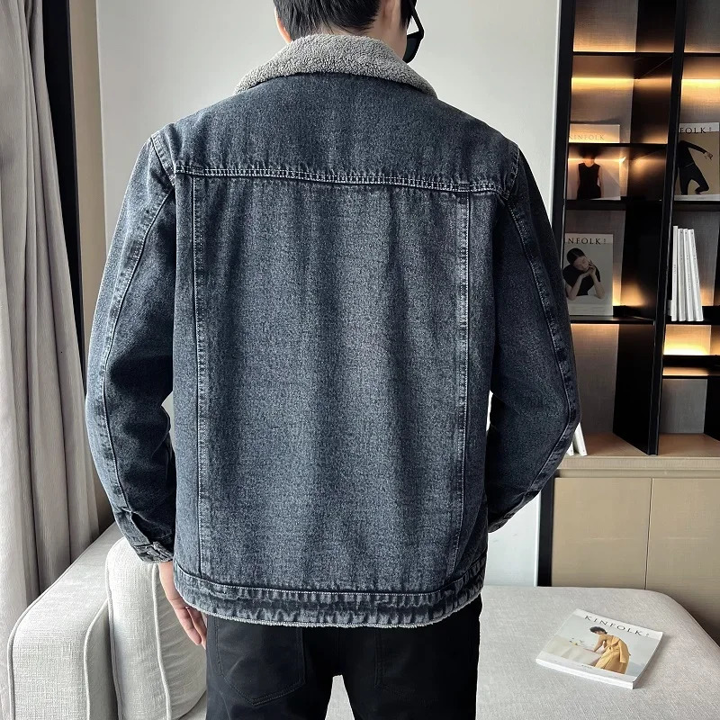 Men Denim Jacket Men Fleece Trendy Winter Velvet Coats 2025 Men Korean Slims Casual Thick Jacket Male Lamb Fur Casual Outerwear 251024