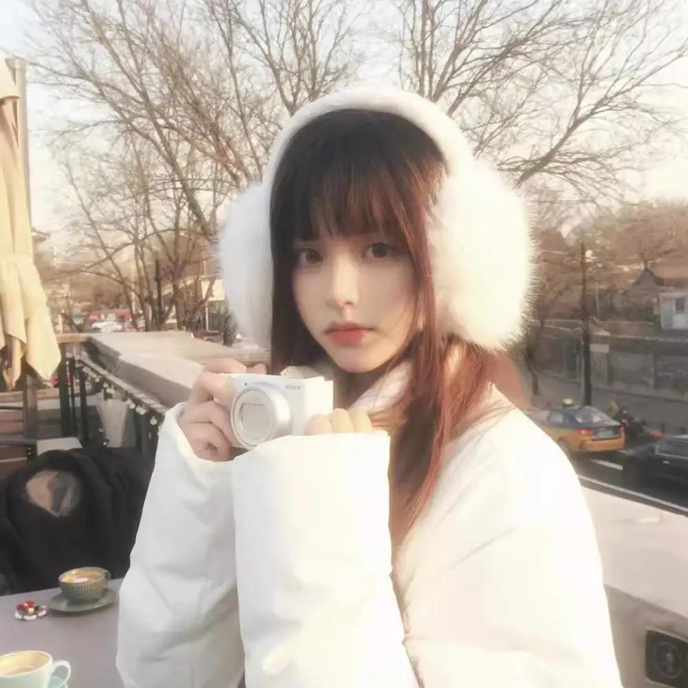 Korean Style Plush Ear Warmer Winter Warm Furry Earmuff For Women Men Outdoor Cold Protection Earflap Foldable Fashion Ear Cover 251024