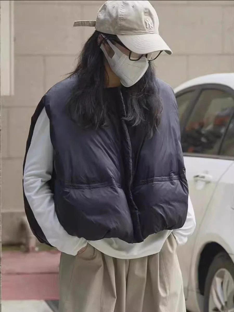 Womens ort White Du down Vest Autumn Winter Sle Outerwear Casual Loose Faion European Sle oulder Pad Jaet 251024