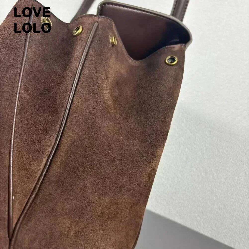 Suede Leather Tote for Women Large Capacity Cowhide Shoulder Bag Designer Lock Satchel Chic Soft Nubuck Crossbody Purse