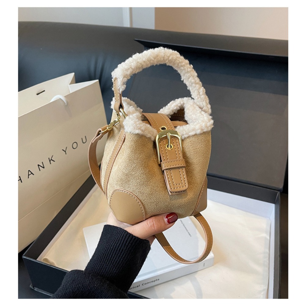 Versatile Women's Plush Mini Handbag for Fall/Winter Stylish Tote with Comfortable Cross Body Option