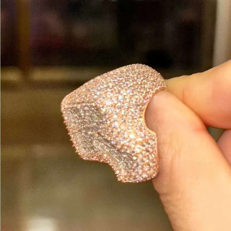 Designer Jewelry New design cross pinky jewelry top quality men sier iced out D-vvs1 dia moissanite hip hop ring