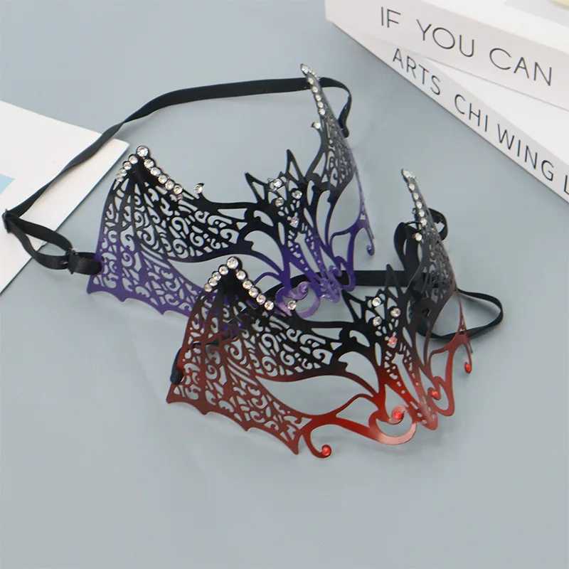 Diamond Encrusted Iron Half Face Bat Mask Sexy Carnival Masquerade Ball Halloween Party Gothic Steampunk Eye MaskW251029