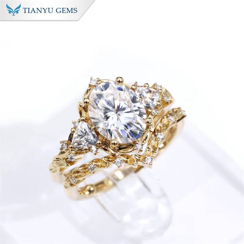 Tianyu Gems 18k 14k 10k Yellow Gold 8x10mm 3carat Oval Moissanite Ring Set DEF Gemstone Wedding Band Engagement Rings for Women