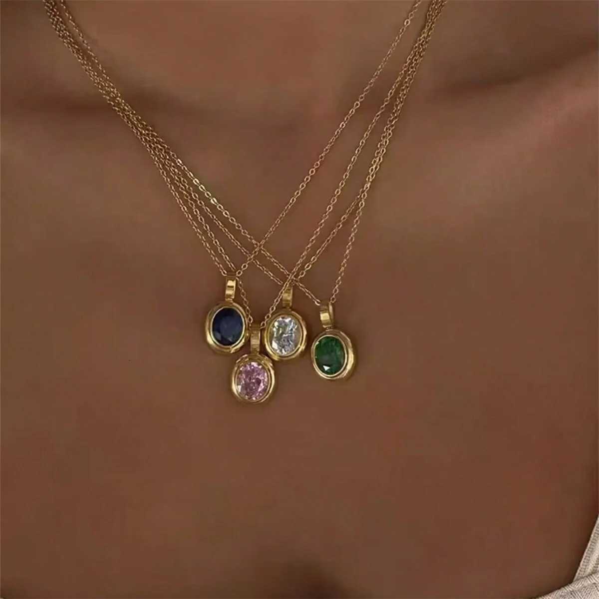 Vintage 18K Gold Plated Stainless Steel Oval Zircon Decorative Pendant Necklace for Women Fashion Party GiftXJ251030