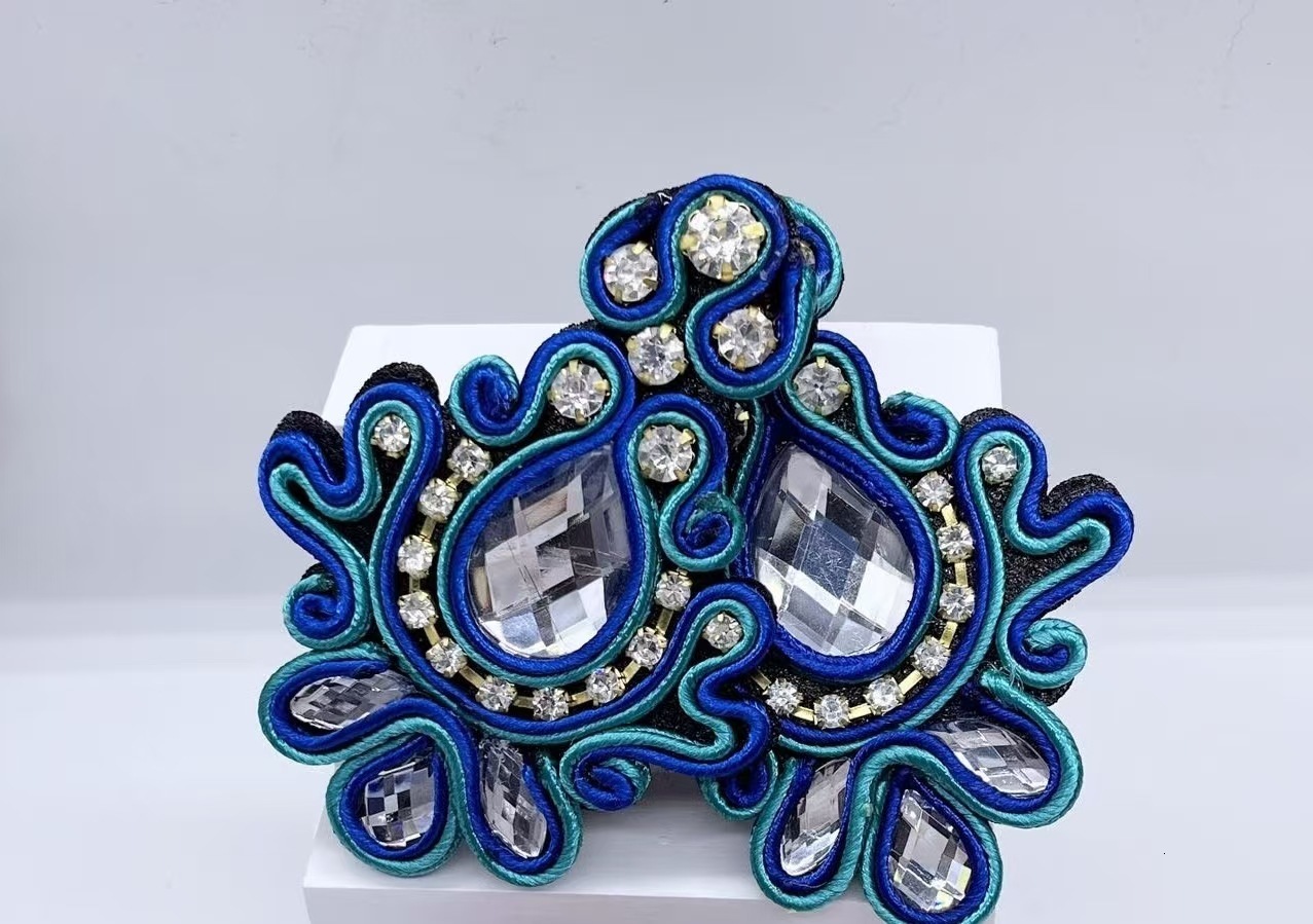 Stud Soutache Women's earrings Handmade Fashion jewelry Dangle Earring Long Large Boho Crystal Sutasz Accessories Female trendy gift 231124