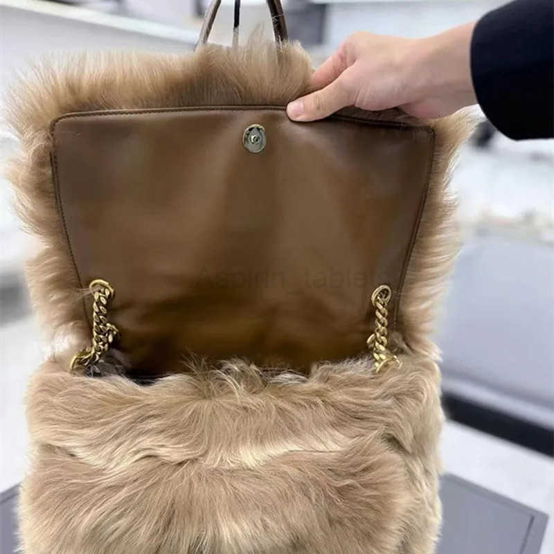 Chain singleshoulder handheld large bag MAO Tote largecapacity plush womens bag 2025 Autumn and Winter New style M251030