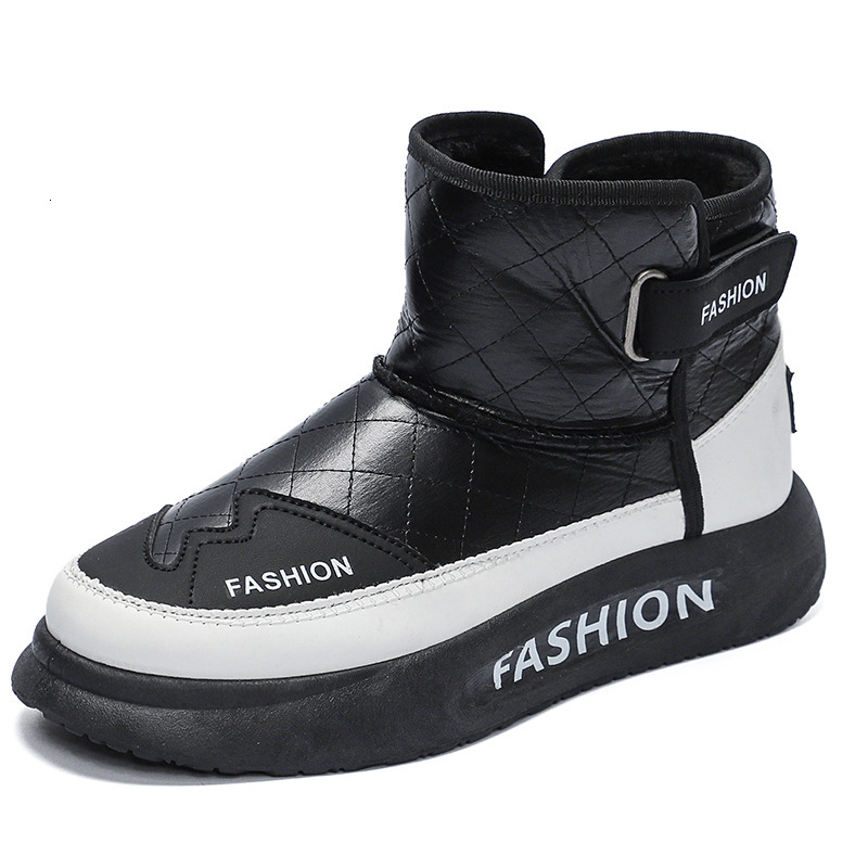 Extra Large European and American Winter New Thickened Wool Warm Snow Boots Men's Shoes Leather Thick Bottom Fashion Cotton Shoes Designer Shoes