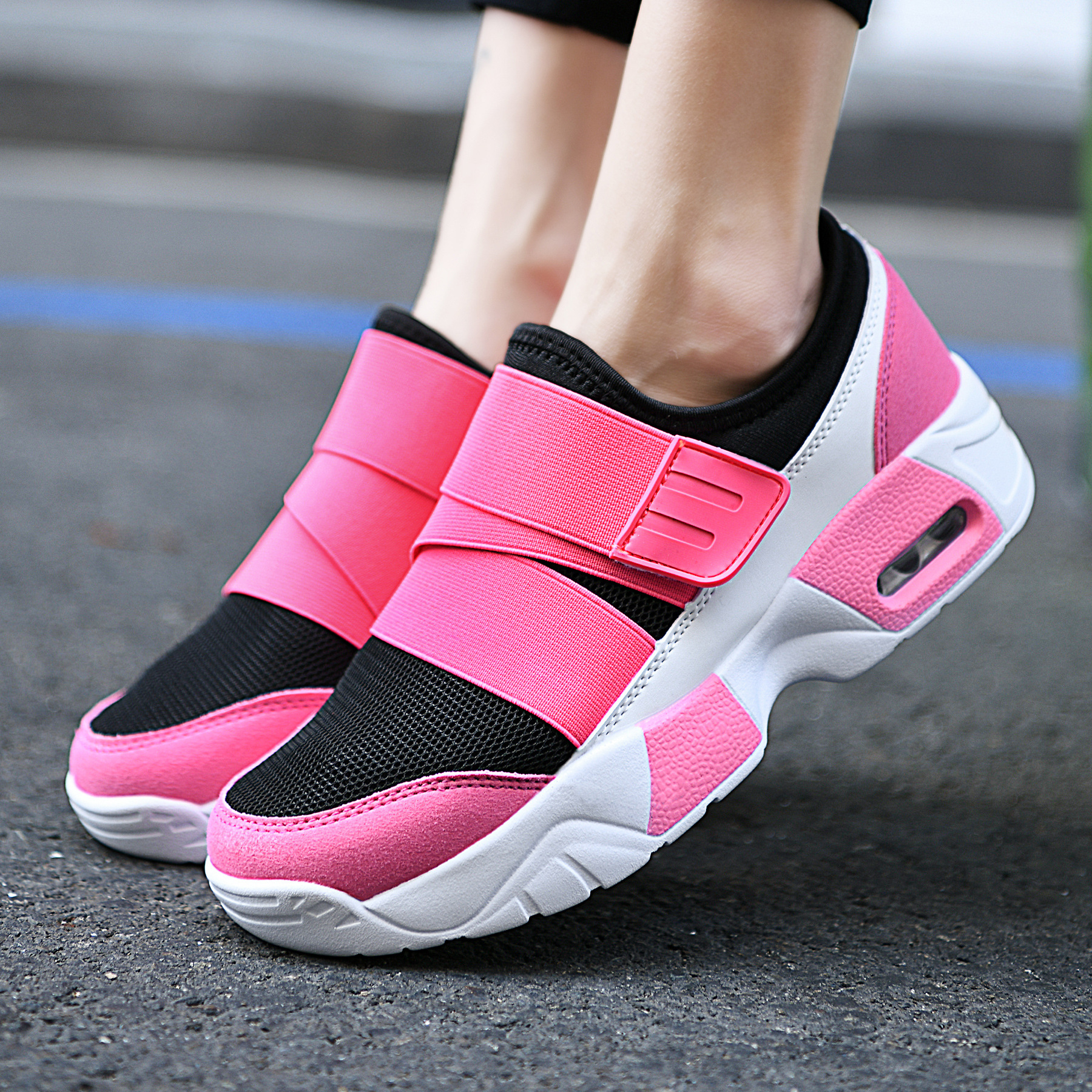 Free Shipping Lightweight Sneakers Fashion Big Size Breathable Running Shoes for Men and Women