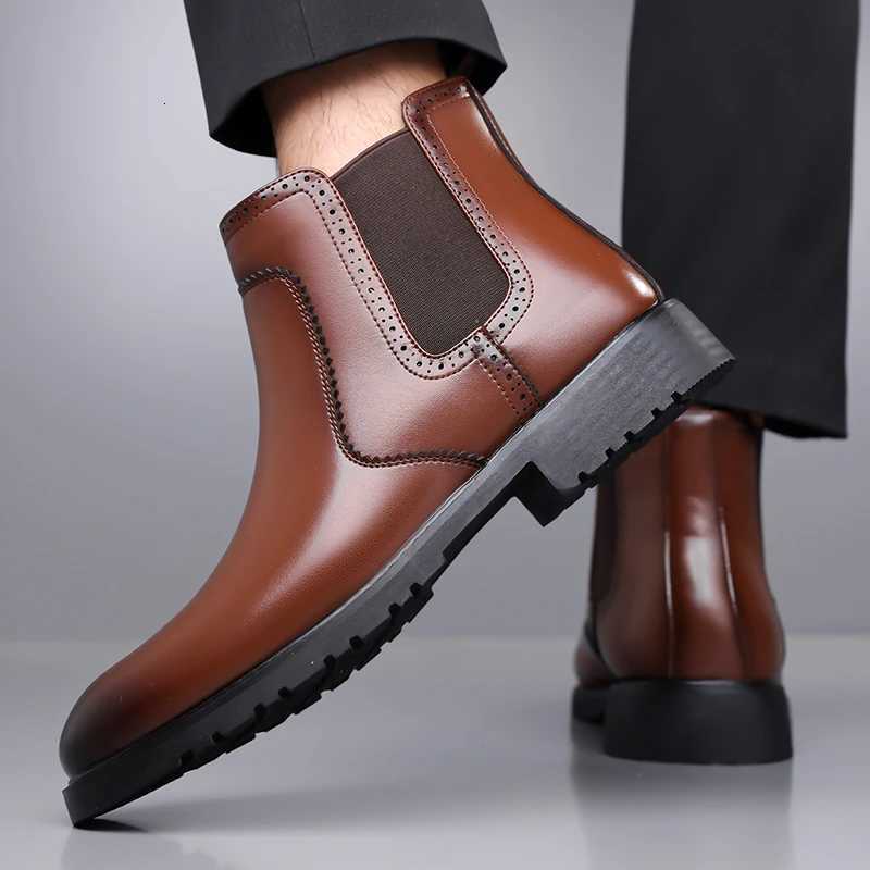 Mens Classic Retro Chelsea Boots Mens Fashion Leather Ankle Boots Men British Style Short Boots Hightop Men Casual Shoes Z251029