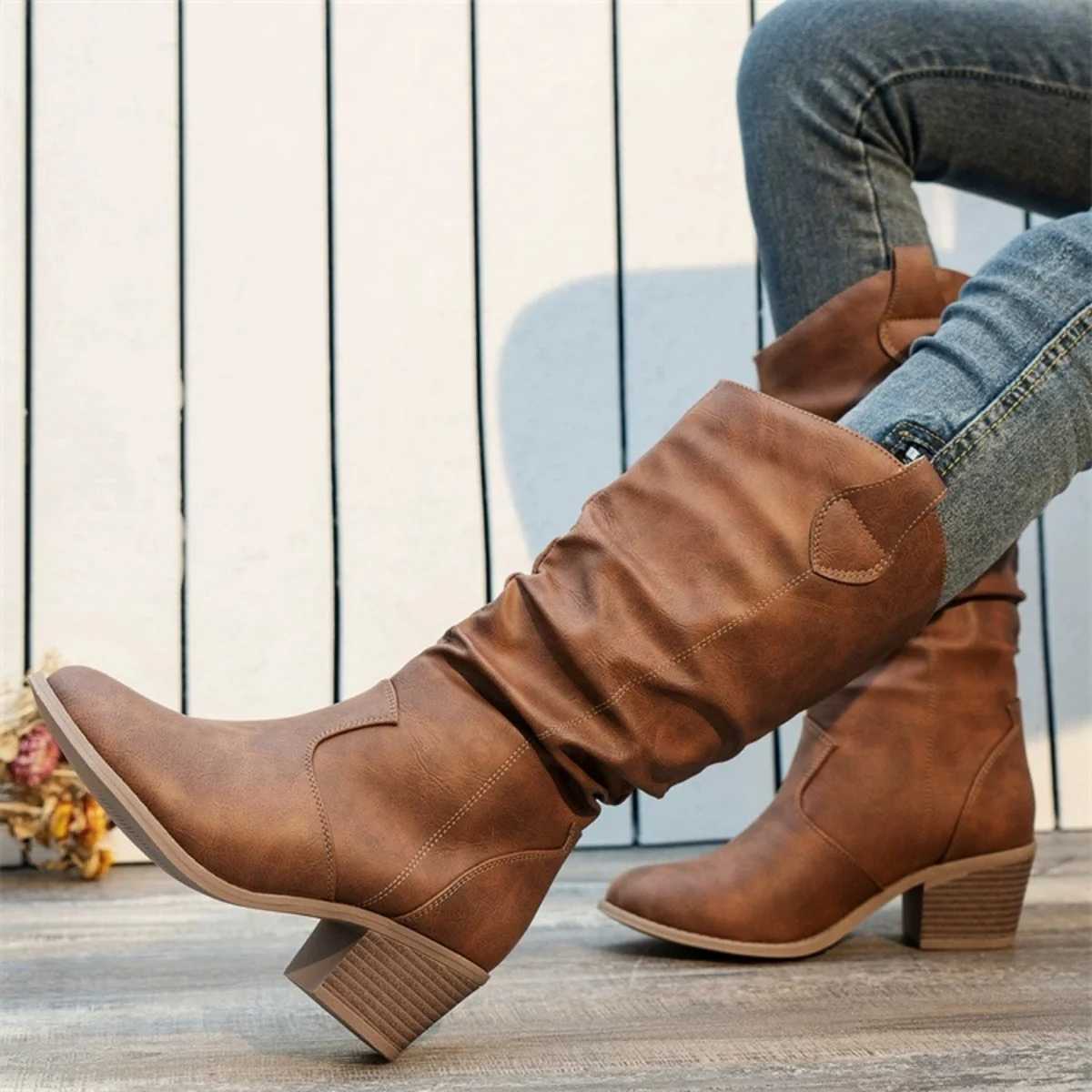Western boots leather boots high top sleeve pleated thick with round head female Europe and America Z251029