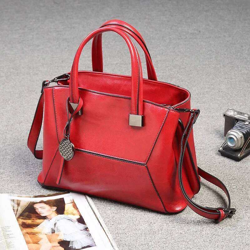 100% Genuine Leather Women's 2025 New Large Capacity Cowhide Shoulder Bags Women Fashion Crossbody Bag Female Handbag 2701