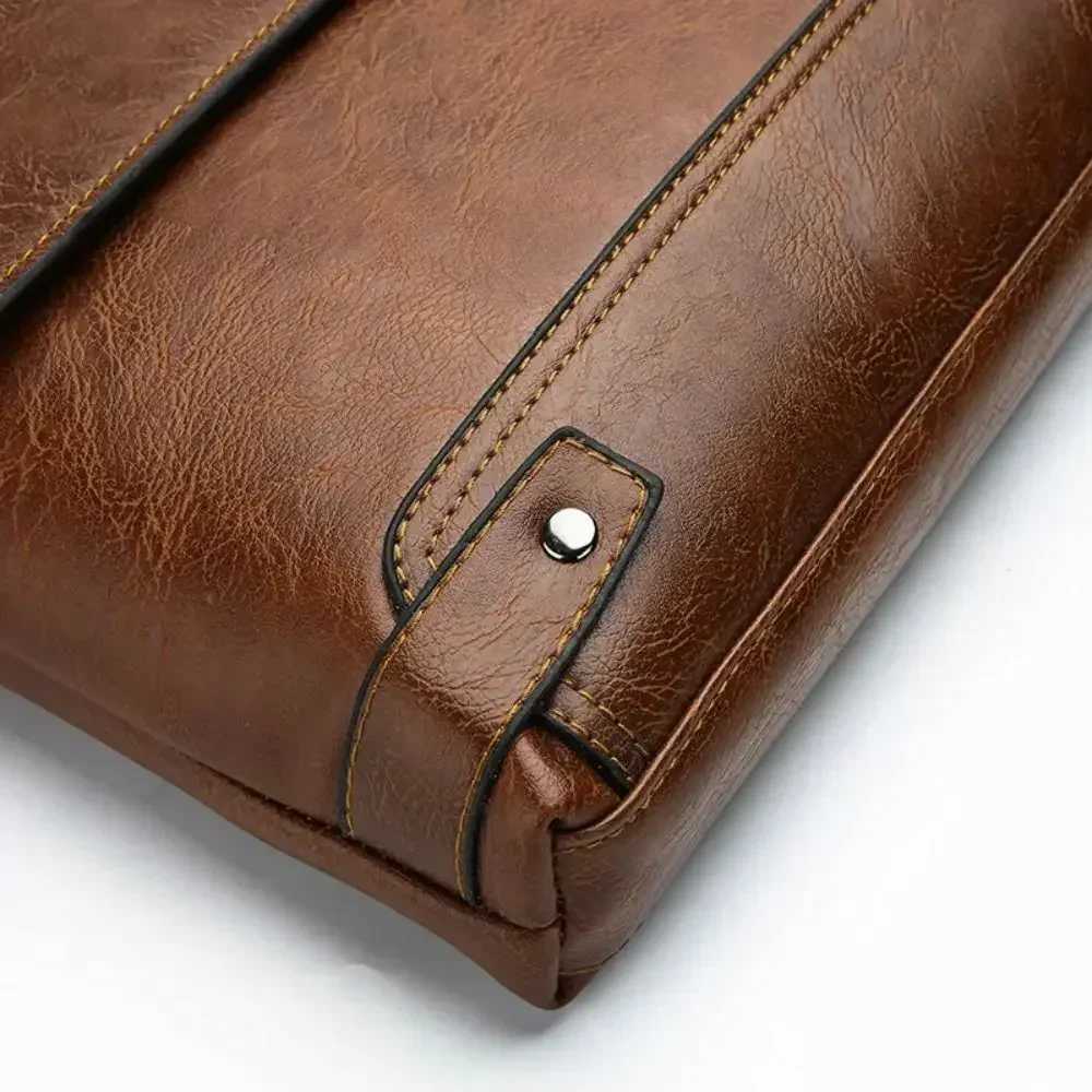 Briefcase For Men PU Leather Tote Bost Cmuting Laptop Shoder Executive Business Work Messenger Crossbody Side Designer Bag Y251011
