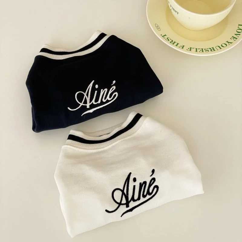 Dog Hoodies for Small Dogs 2025 Girls Dog Clothes Puppy Sweatshirt Winter Warm Pet Coat Chihuahua Bichon Cat Costume Dog Shirt C251030