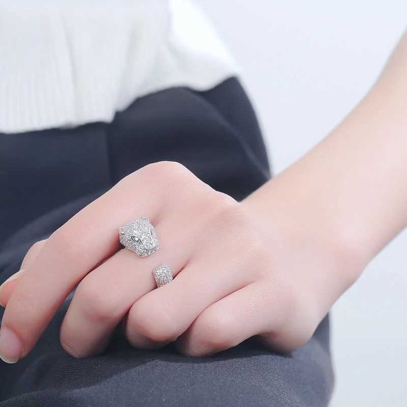 Leopard Panther Head Opening Ring Inlaid Rhinestone Finger Ring For Unisex Wedding Engagement Hip Hop Party JewelryW251030