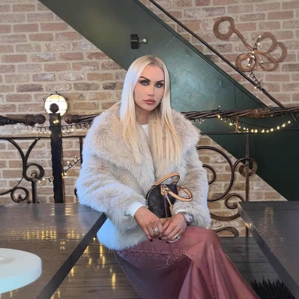 Large Fashion Fur Fox Short Lapel Faux Coat Fluffy