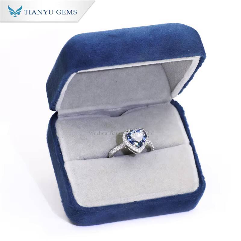 Tianyu Gems Heart Cut 9mm 3ct Vivid Blue Moissanite halo Ring 18k 14k 10k White Gold Women Synthetic Diamond Ring Custom Jewelry
