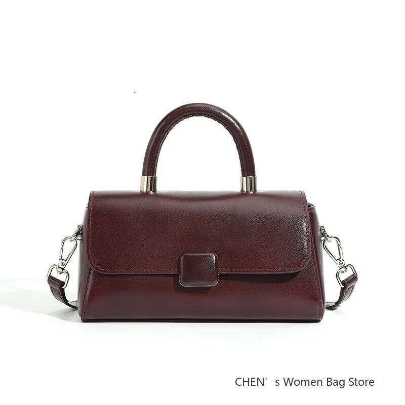 Genuine Leather Handbag Women's 2025 Light Single-Shoulder Crossbody Bag Lightweight Versatile Small Designer