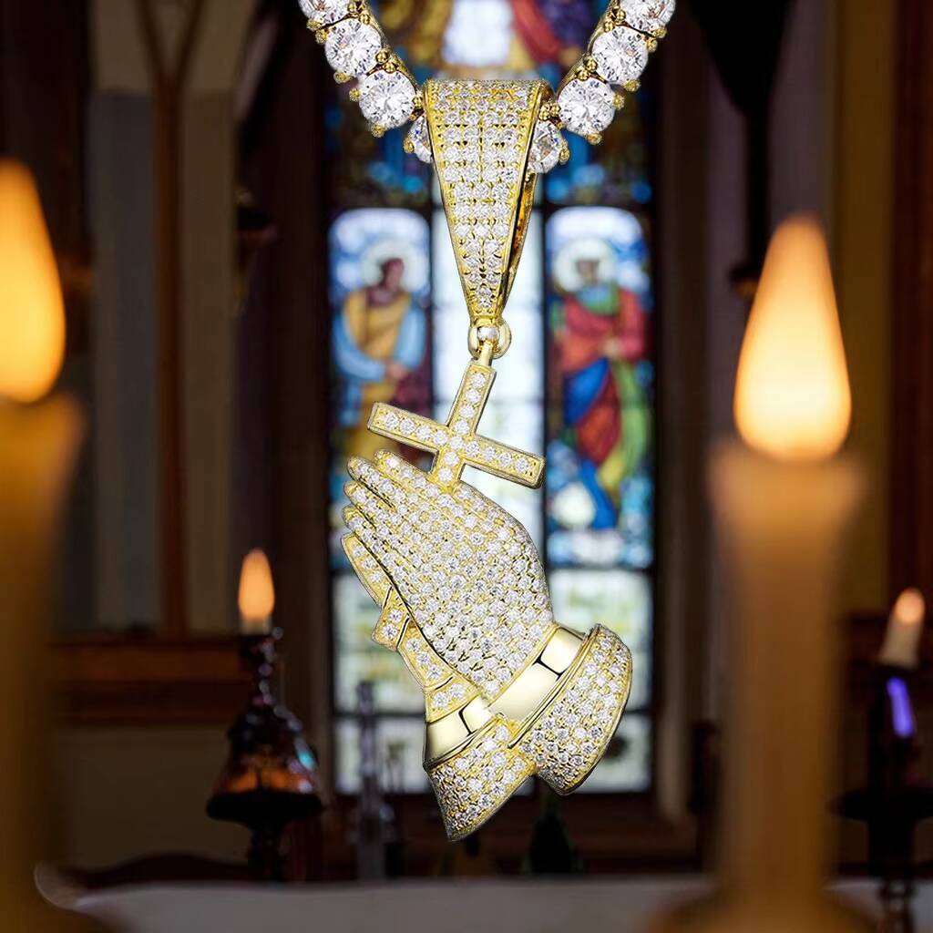 Hip Hop Jewelry Religious 925 Sterling Silver Bling Cross Pray Hand Pendant for NecklaceIced Out D Color Moissanite