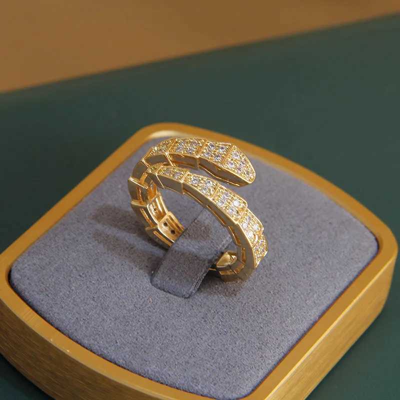 Classic Crystal Snake Adjustable Rings for Women Fashion Brand Jewelry Delicate Zirconia Rings Party Gift AccessoriesW251030