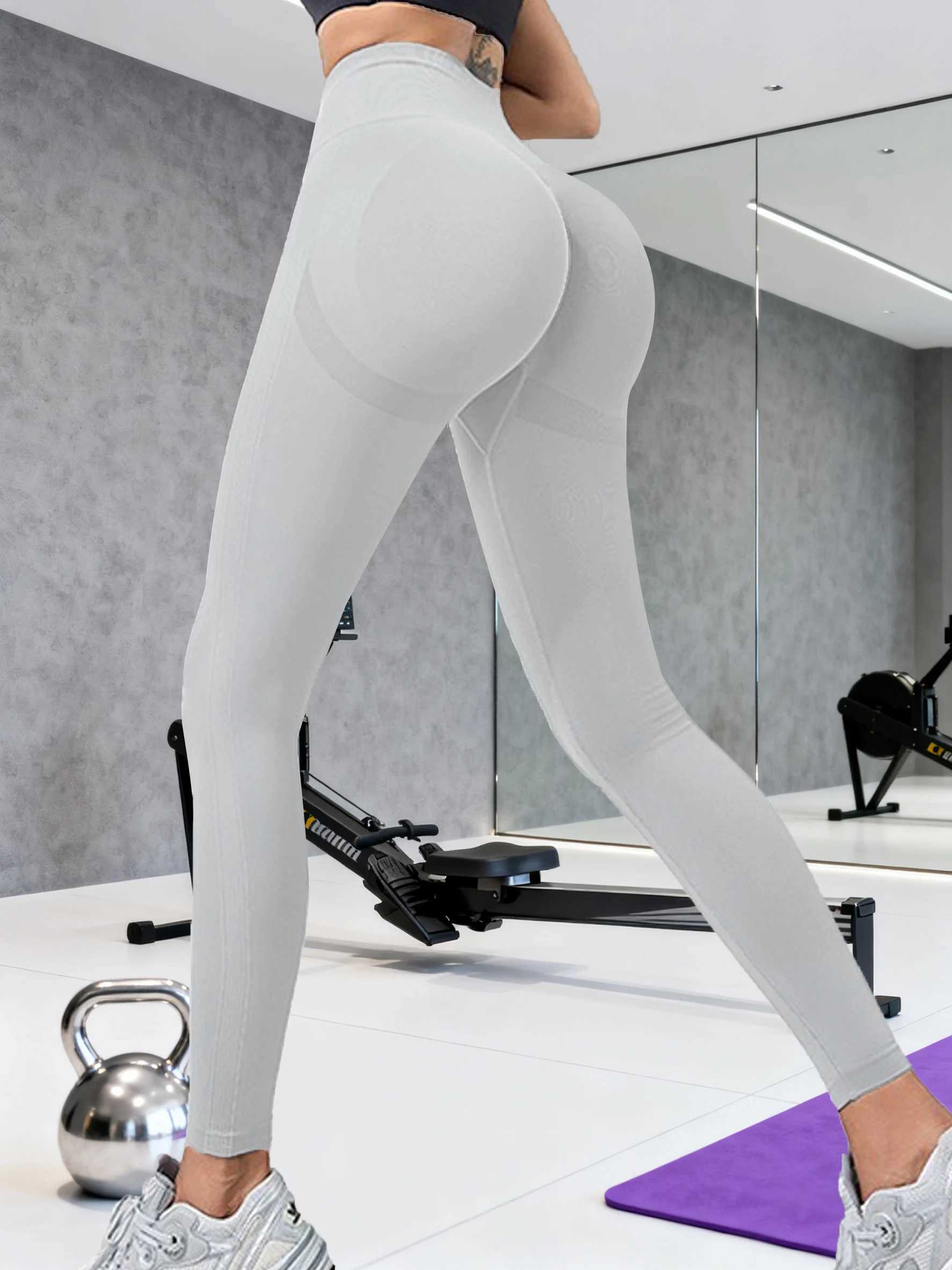 1pc Yoga Pants Seamless High Waisted Exercise Leggings Smiling Face Lifted Buttocks Perky ButtocksKnitted Fitness Yoga Pant J251030