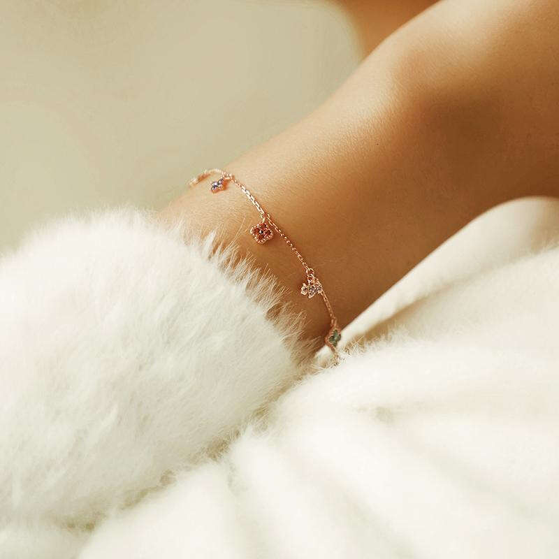 Sun Li French Elegant Lucky Four-Leaf Clover Bracelet Light High-End Exquisite Jewelry High-Precision Electroplating