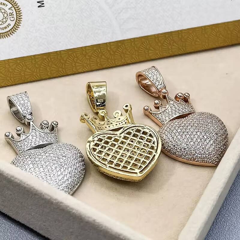 Hip Hop 925 Sterling Silver Bling Iced GRA VVS Moissanite Crown Heart Pendant Pass Diamond Tester Jewelry for Men and Women