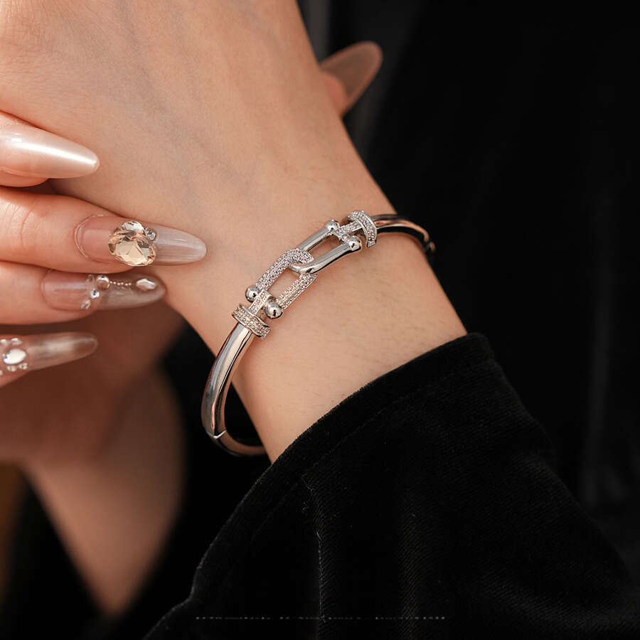 Real Gold Plated Zircon Horseshoe Buckle Open Light High-end Exquisite Bracelet Personality Minimalist Style Women's Jewelry