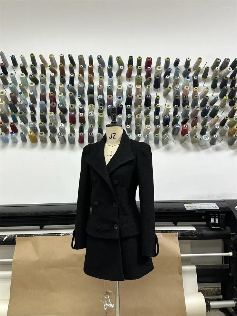Two Piece Dress Winter French Vintage Elegant Woman 2 Set Black Slim Design Jacket High Waist Casual Skirt Female Korean Clothes