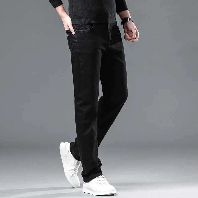 2025 New Winter Men Black Straight Stretch Denim Thick Velvet Pants Warm Jeans Casual Fleece Line Trousers Male Plus Size J251030