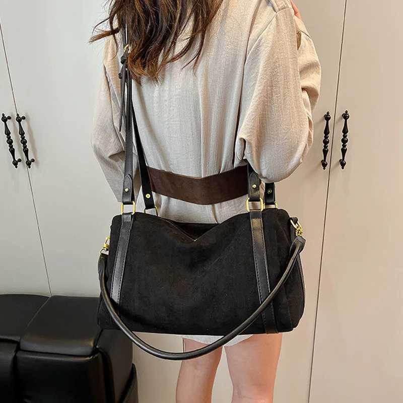 Designer bag Brand Niche Handbag Luxury Large Capacity High Quality Pu Shoder Bag Elegant Crossbody Bag Versatile Fi Wens Bag Y251029