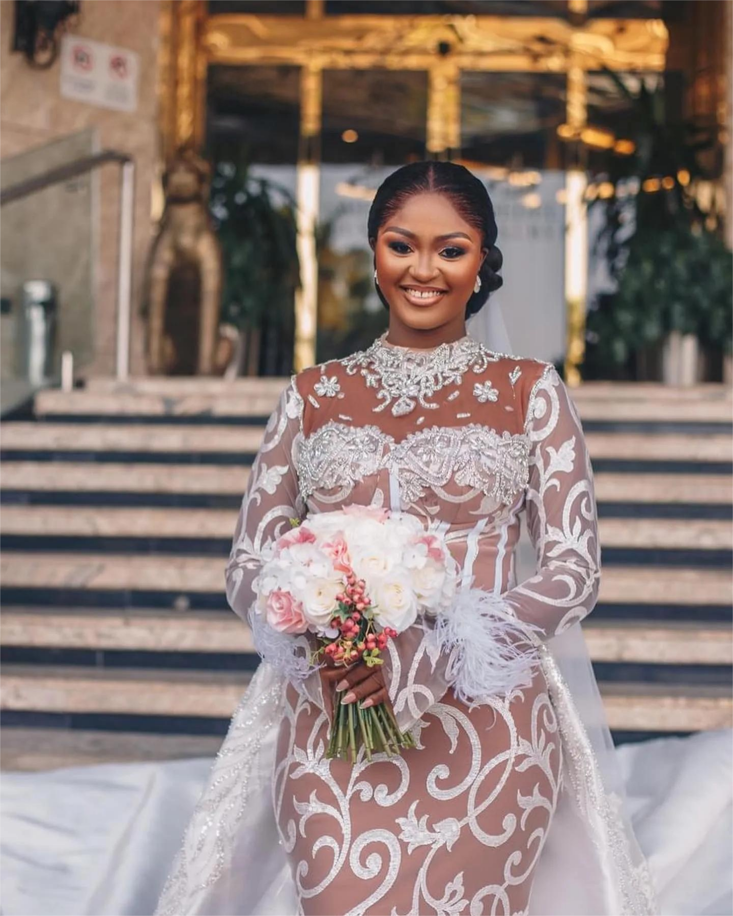 Mermaid Wedding Dresses Ivory Illusion Lace Beaded Crystals Detachable Train Bridal Gowns Dress