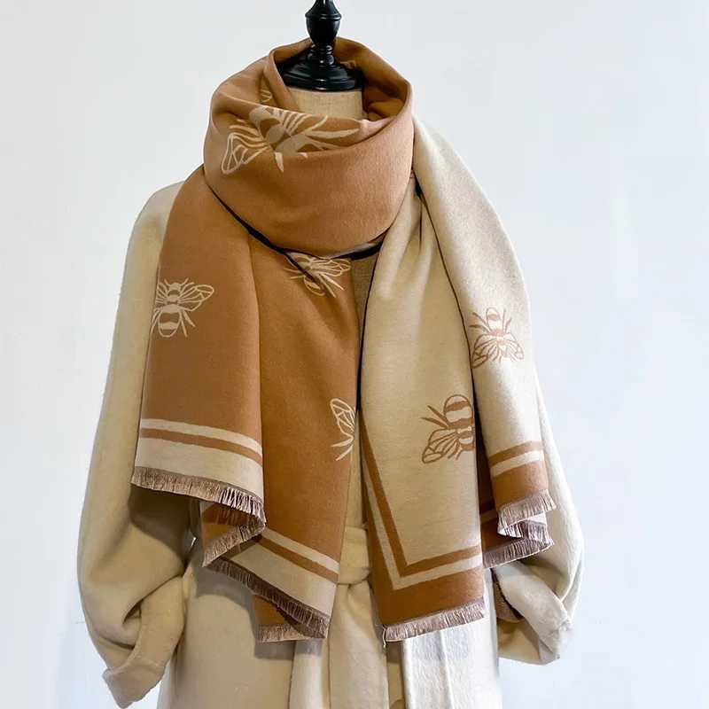 Luxury Brand TwoSided Bees Scarf Imitation Cashmere Soft Warm Fringe Pashmina Shawl Winter Coldproof Windproof Blanket ScarfW251029