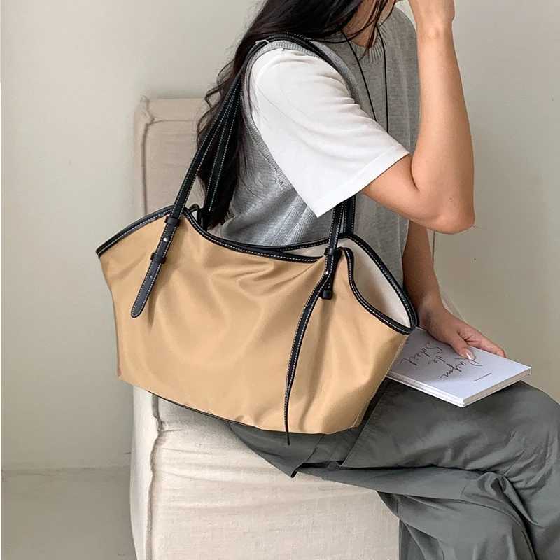 Designer bag Wens Fi Versatile Largecapacity Canvas Shoder Bags Designer Canvas Wings Handbags Ladies Leisure Dumpling Tote Bag Y251029