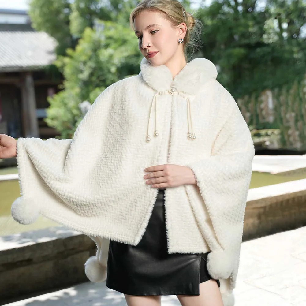2025 autumn and winter s cape warm exterior with velvet and thick fur collar cape 251029