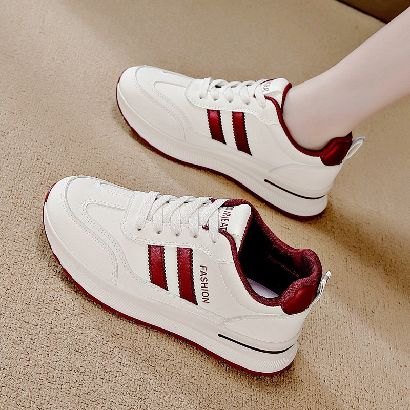 The designer's luxurious new women's Forrest Gump shoes are fashionable and versatile, as well as comfortable and anti-slip student sports a