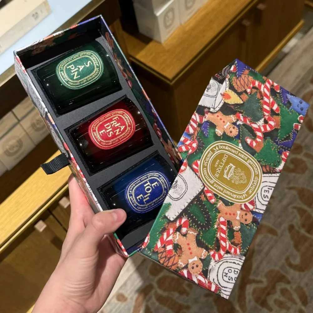 Diptyqueing Christmas Tree Romantic Candles Scented Fragrance Carousel Scented Candle Lid Perfume Aroma Home Decor Luxury Gift W251030